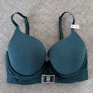 🍂NWOT Evergreen Tee Shirt, Push Up Full Coverage Bra With Rhinestones